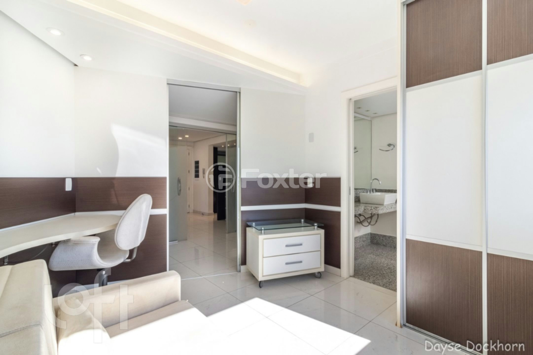 Apartamento à venda com 3 quartos, 144m² - Foto 19