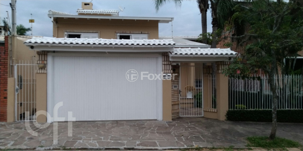Casa à venda com 4 quartos, 292m² - Foto 1