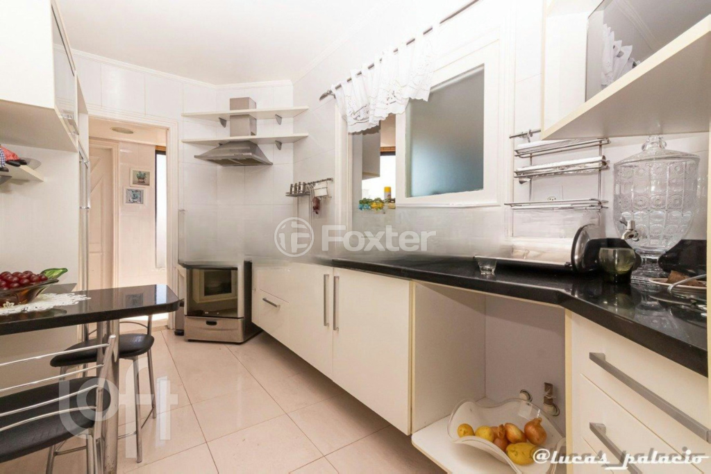 Apartamento à venda com 4 quartos, 153m² - Foto 4
