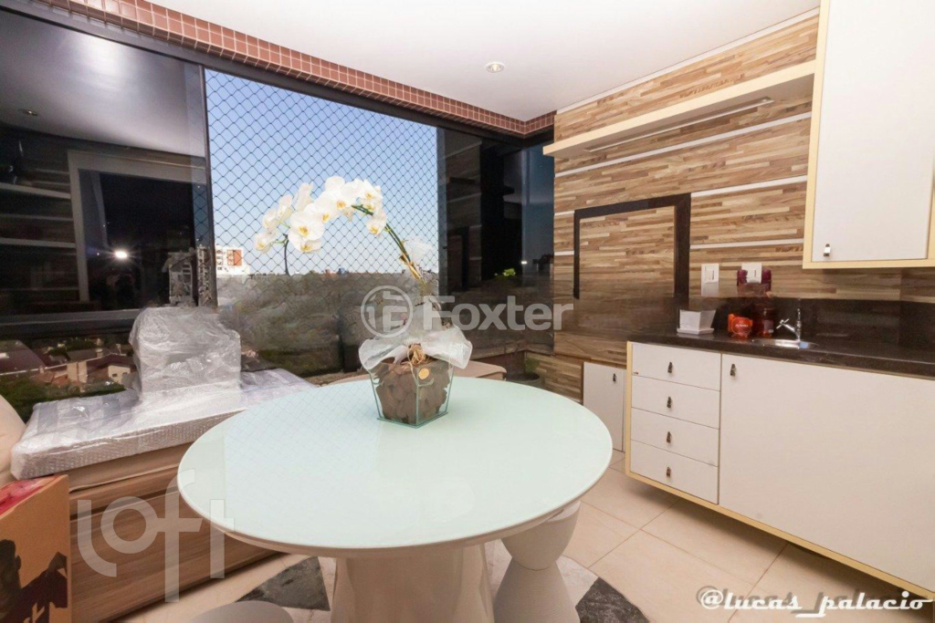 Apartamento à venda com 4 quartos, 153m² - Foto 3