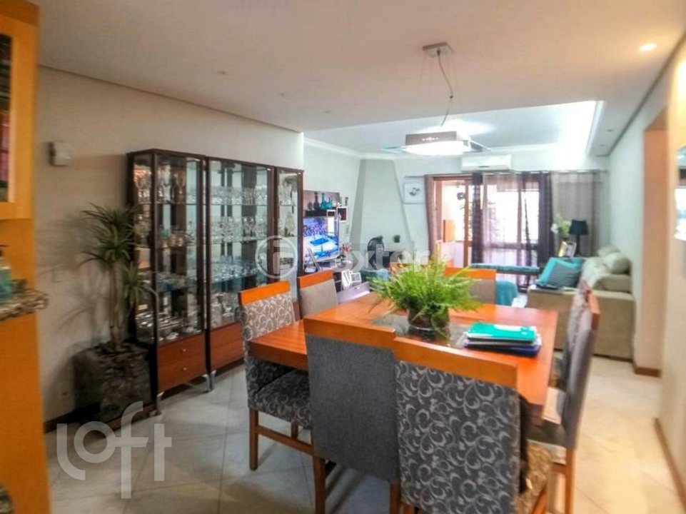 Apartamento à venda com 3 quartos, 151m² - Foto 2