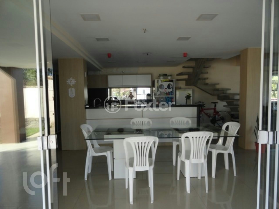 Casa à venda com 4 quartos, 370m² - Foto 8