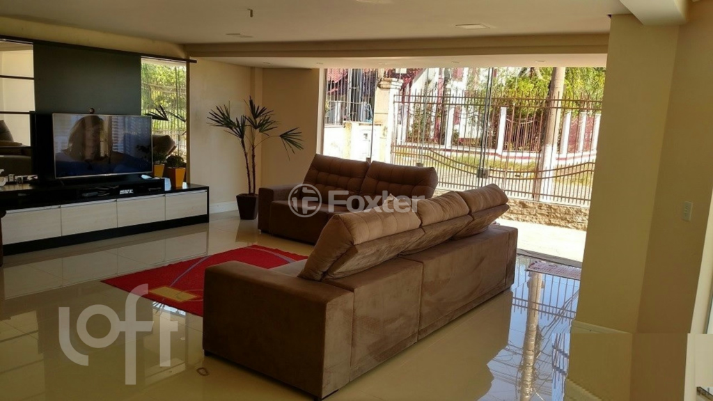 Casa à venda com 4 quartos, 370m² - Foto 1
