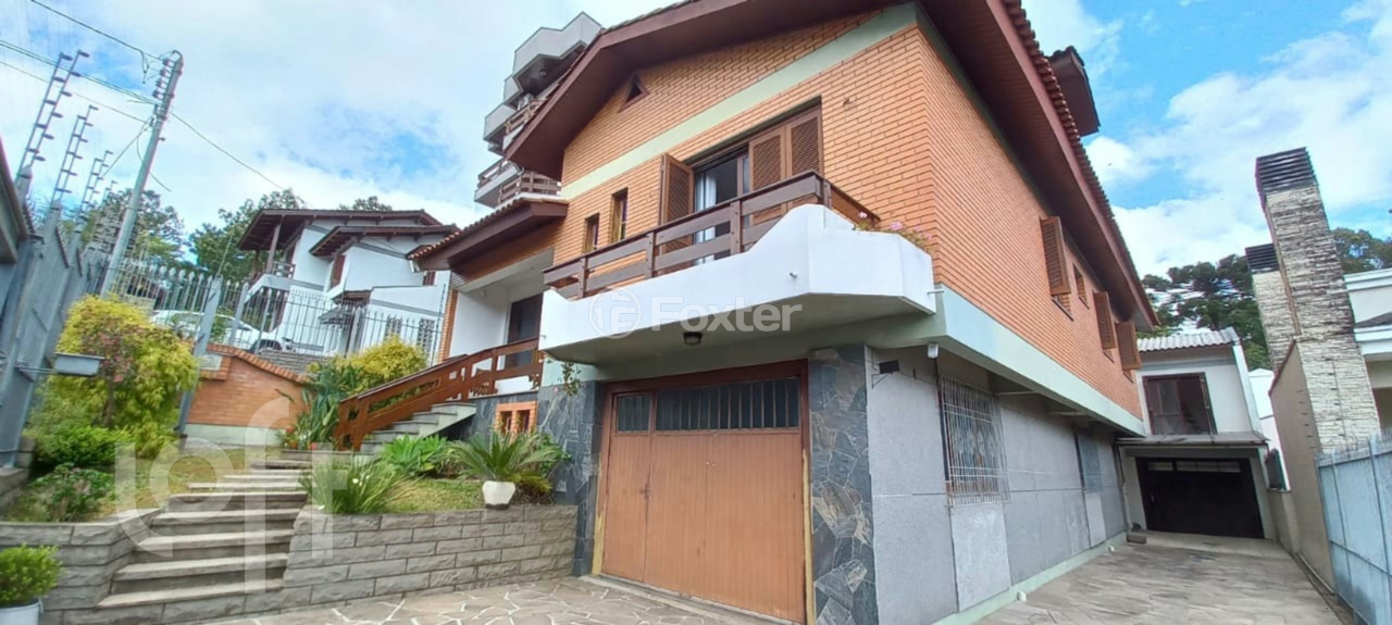 Casa à venda com 3 quartos, 392m² - Foto 1