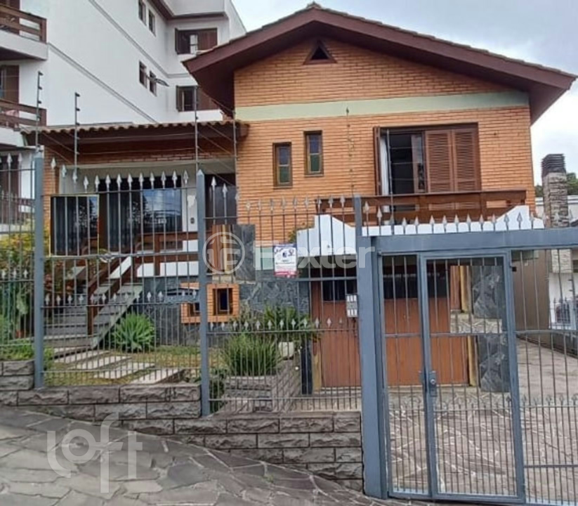 Casa à venda com 3 quartos, 392m² - Foto 2