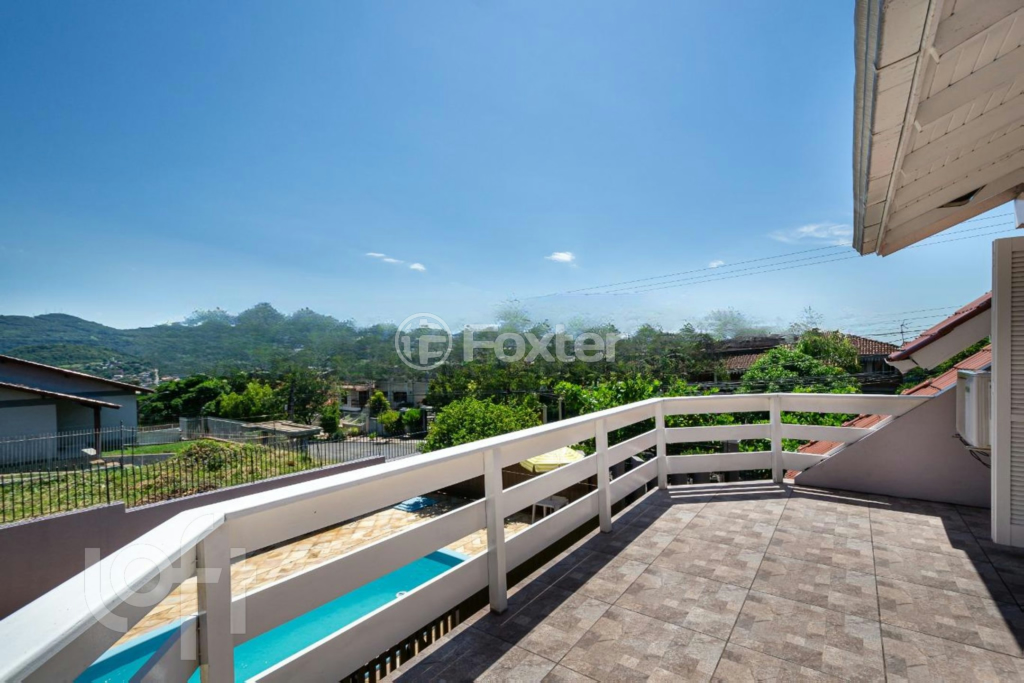 Casa à venda com 4 quartos, 293m² - Foto 5