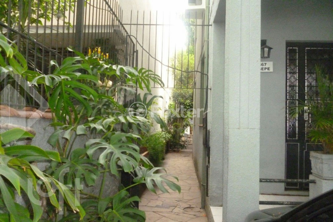 Casa à venda com 3 quartos, 271m² - Foto 11