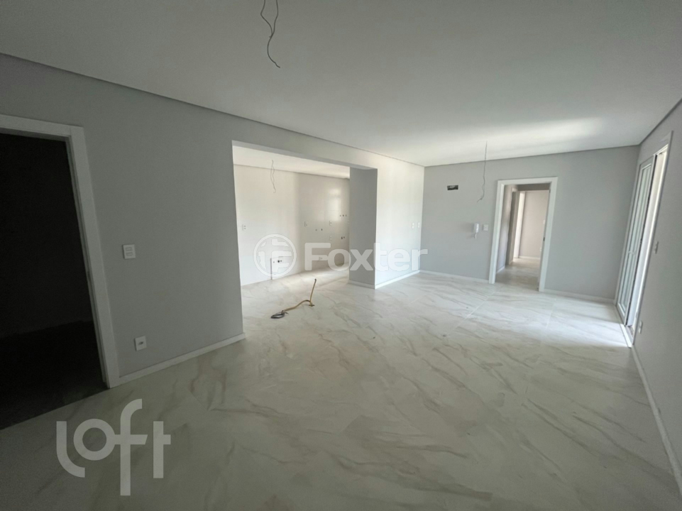 Apartamento à venda com 3 quartos, 101m² - Foto 1