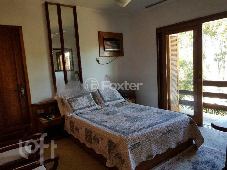 Casa à venda com 3 quartos, 262m² - Foto 14