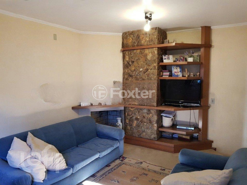 Casa à venda com 3 quartos, 262m² - Foto 2