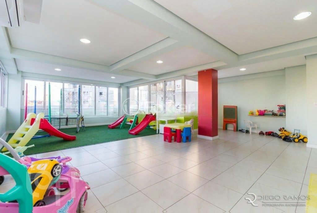 Apartamento à venda com 2 quartos, 71m² - Foto 51