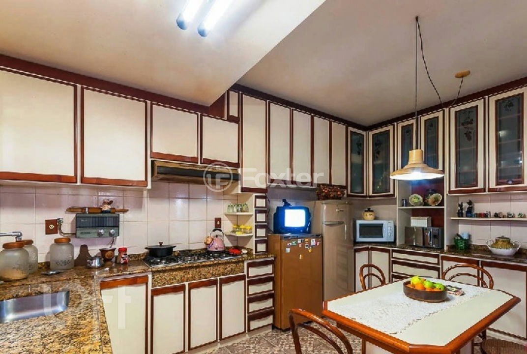Casa à venda com 3 quartos, 320m² - Foto 5