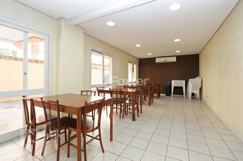 Apartamento à venda com 2 quartos, 62m² - Foto 25