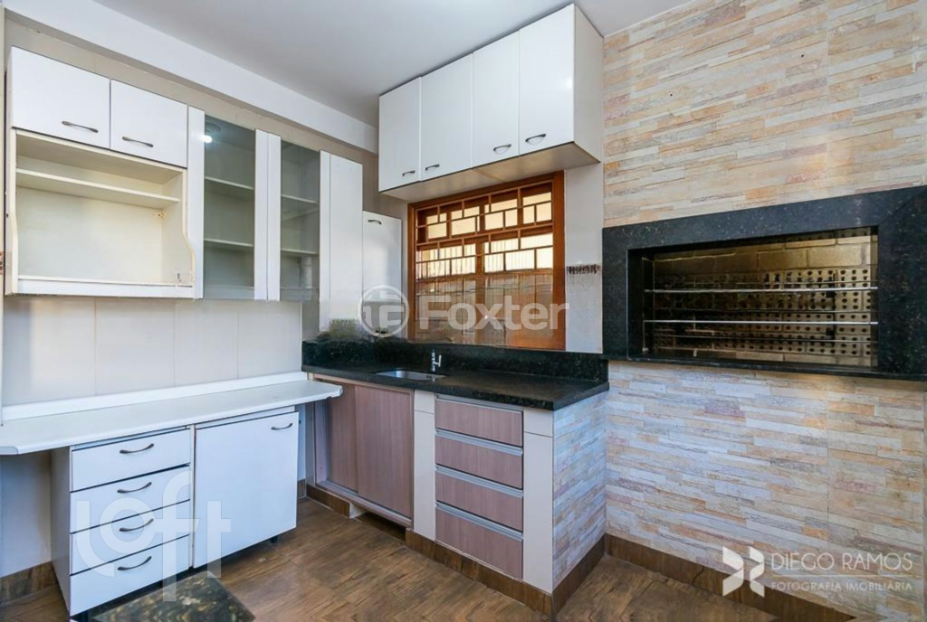 Casa à venda com 4 quartos, 144m² - Foto 4