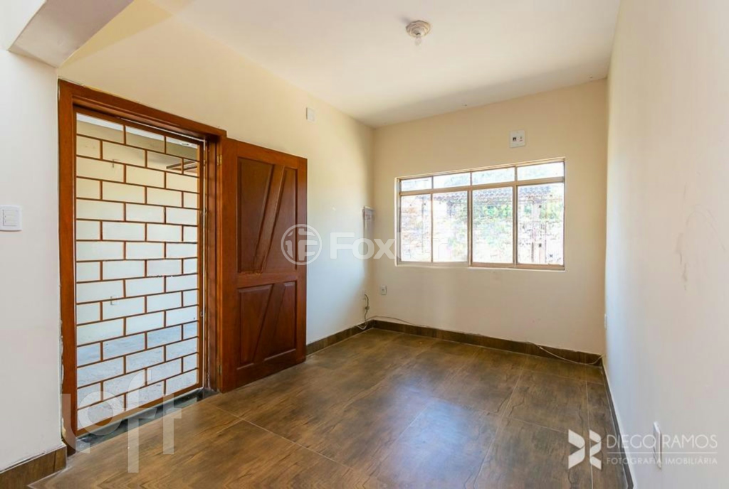 Casa à venda com 4 quartos, 144m² - Foto 25