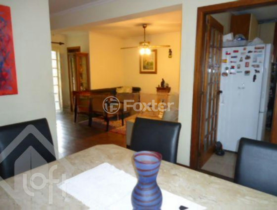 Casa à venda com 3 quartos, 200m² - Foto 7