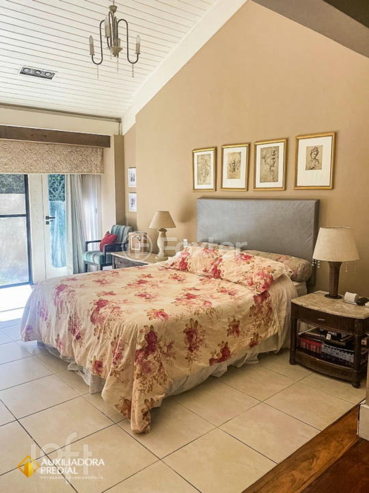Casa à venda com 7 quartos, 600m² - Foto 20