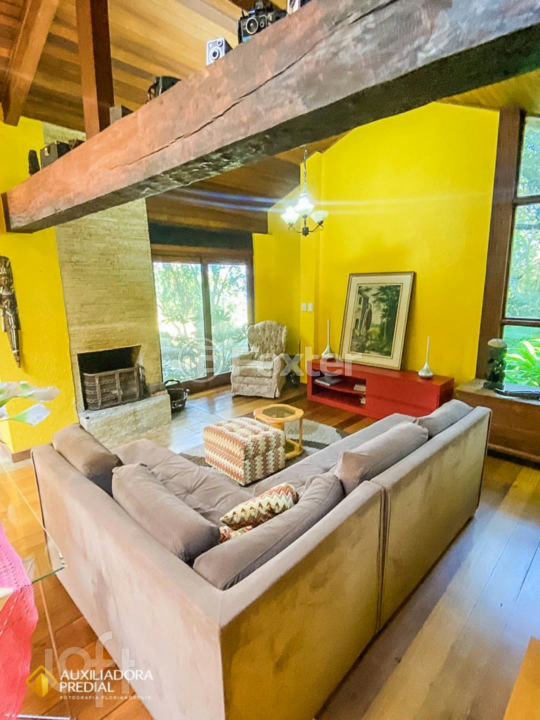 Casa à venda com 7 quartos, 600m² - Foto 3