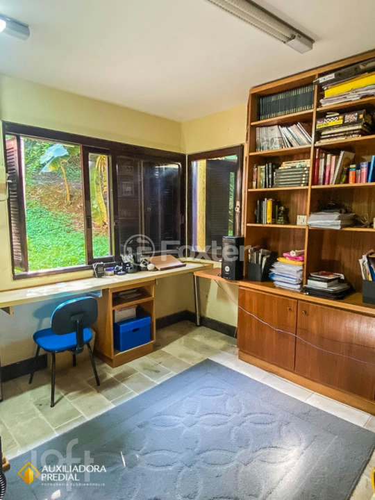 Casa à venda com 7 quartos, 600m² - Foto 14
