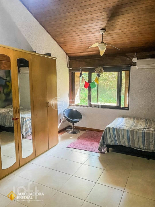 Casa à venda com 7 quartos, 600m² - Foto 28