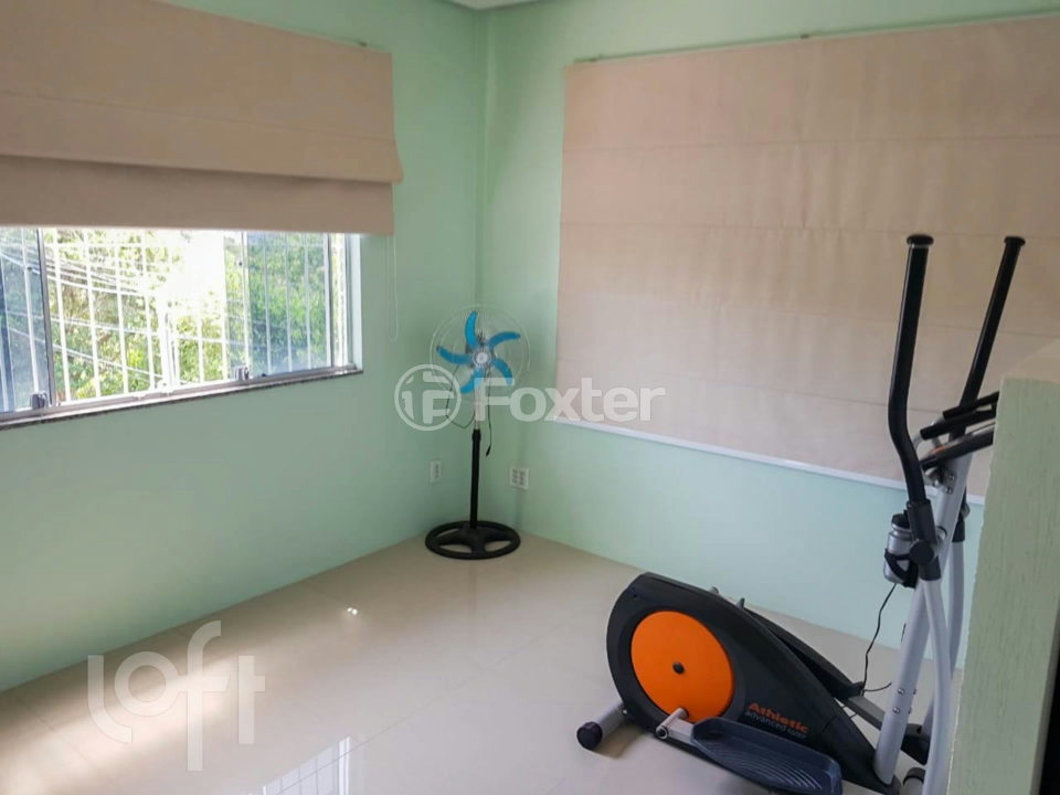 Casa à venda com 4 quartos, 258m² - Foto 16