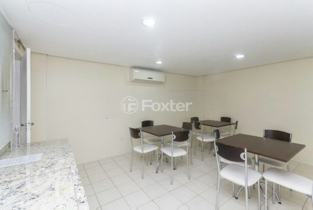 Apartamento à venda com 2 quartos, 75m² - Foto 31
