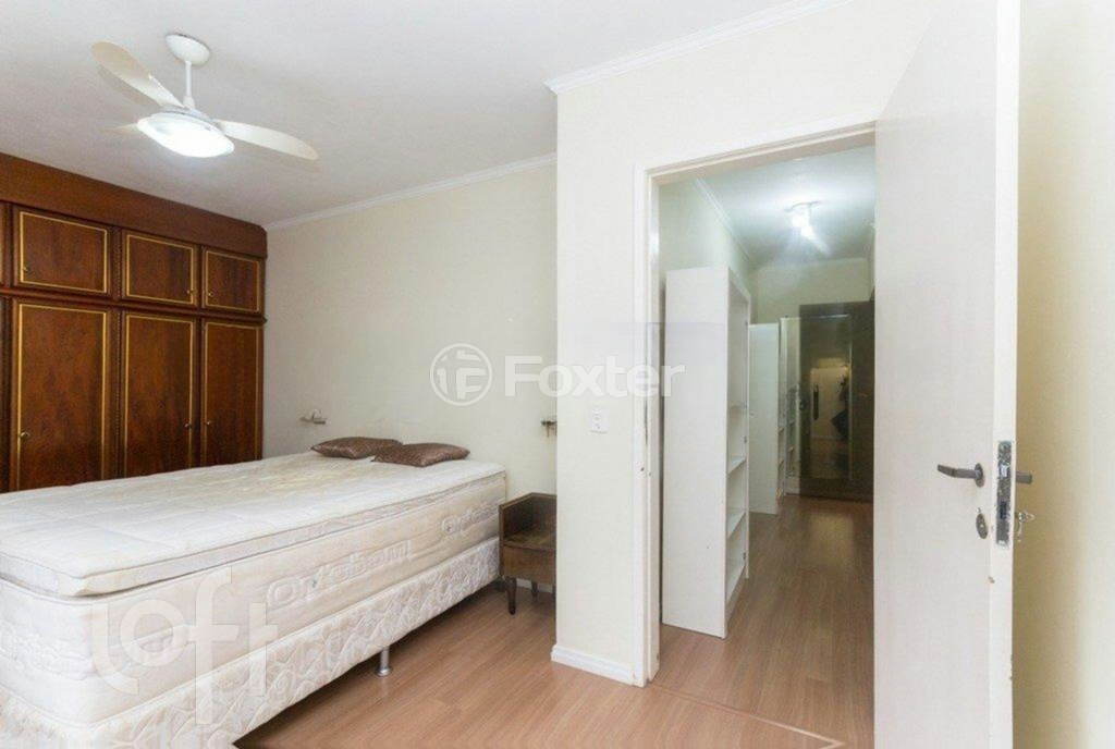 Apartamento à venda com 2 quartos, 75m² - Foto 17