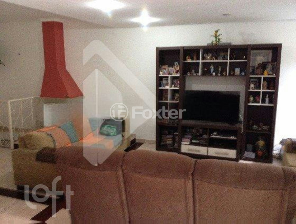 Casa à venda com 5 quartos, 300m² - Foto 1