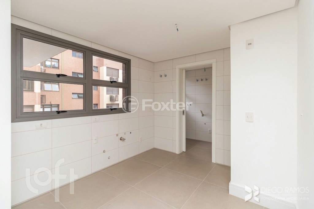 Apartamento à venda com 3 quartos, 113m² - Foto 19