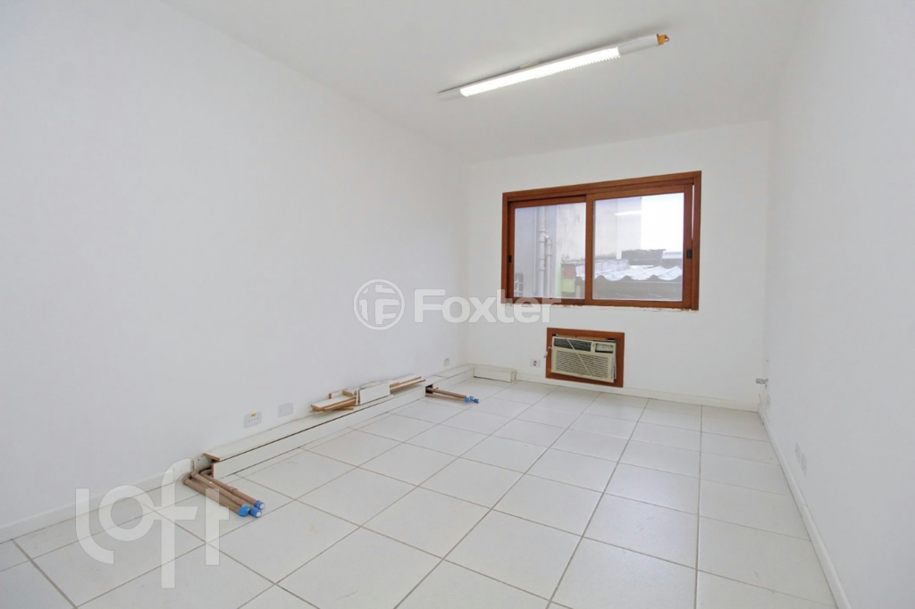 Casa à venda com 17 quartos, 650m² - Foto 25