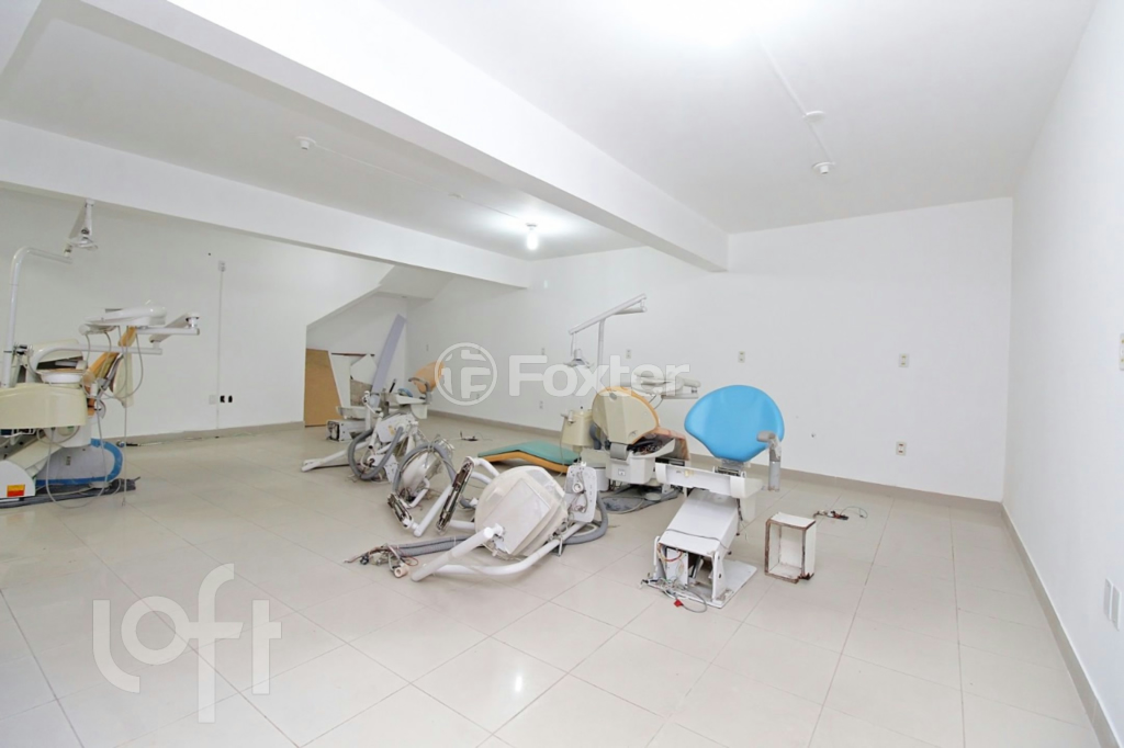 Casa à venda com 17 quartos, 650m² - Foto 43