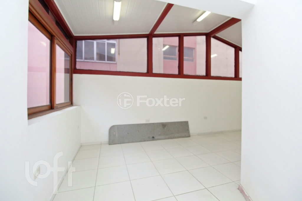 Casa à venda com 17 quartos, 650m² - Foto 4