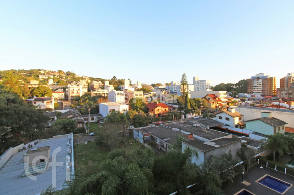 Apartamento à venda com 2 quartos, 69m² - Foto 4