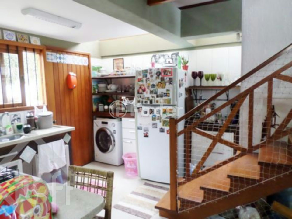 Casa à venda com 3 quartos, 157m² - Foto 4