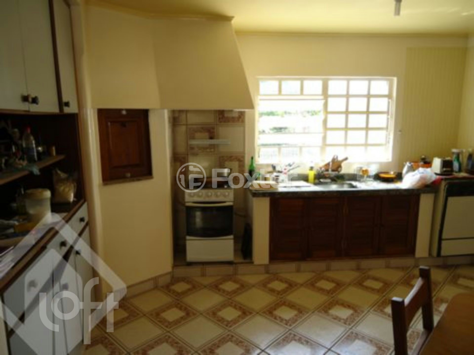 Casa à venda com 4 quartos, 850m² - Foto 2