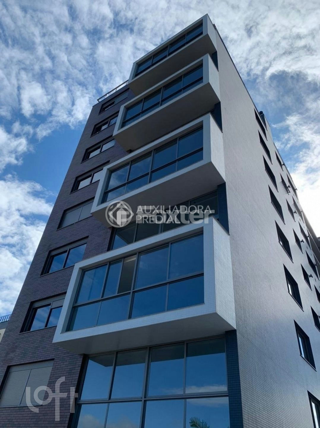 Apartamento à venda com 3 quartos, 111m² - Foto 1