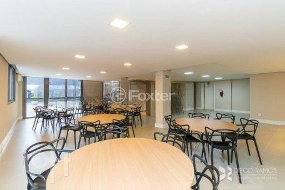 Apartamento à venda com 3 quartos, 111m² - Foto 8