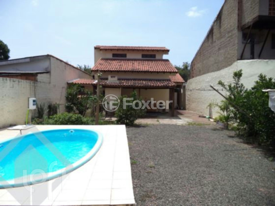 Casa à venda com 4 quartos, 240m² - Foto 3