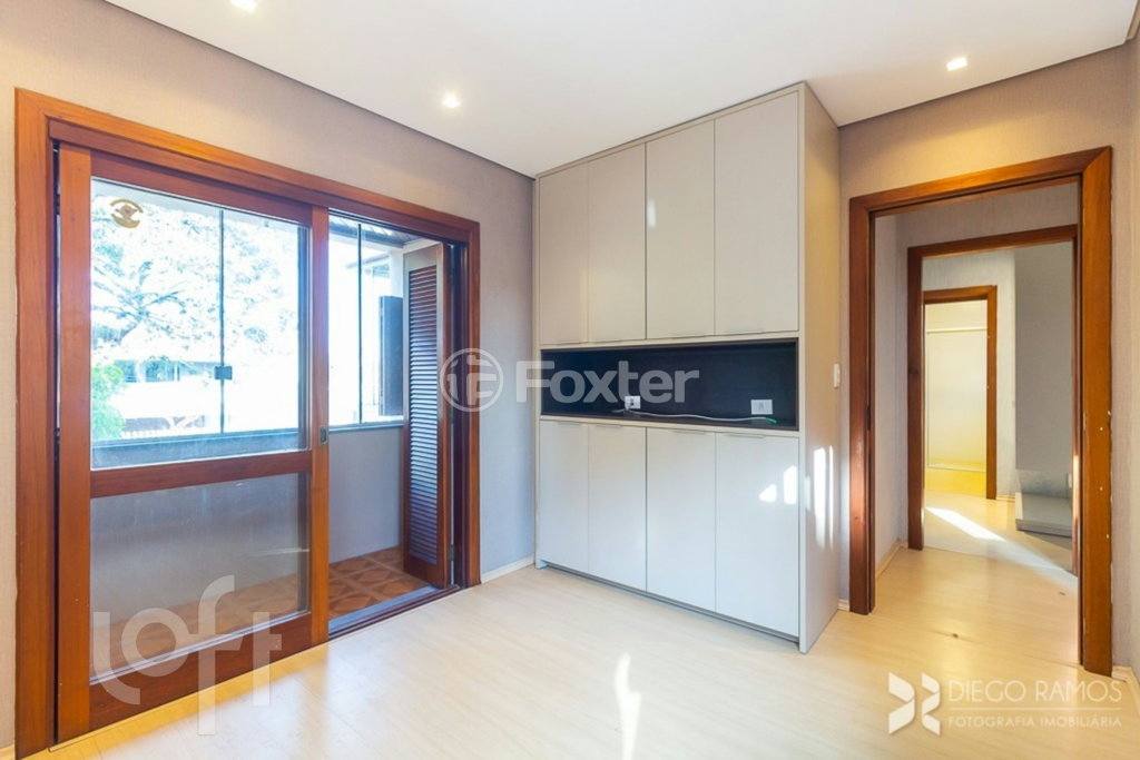 Casa à venda com 5 quartos, 323m² - Foto 18