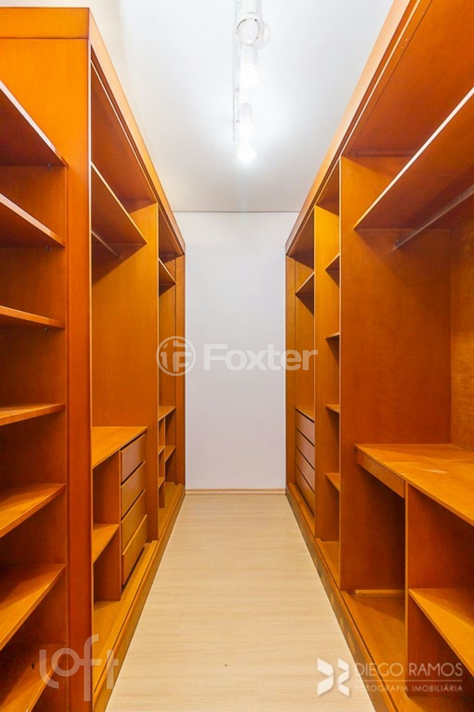 Casa à venda com 5 quartos, 323m² - Foto 14
