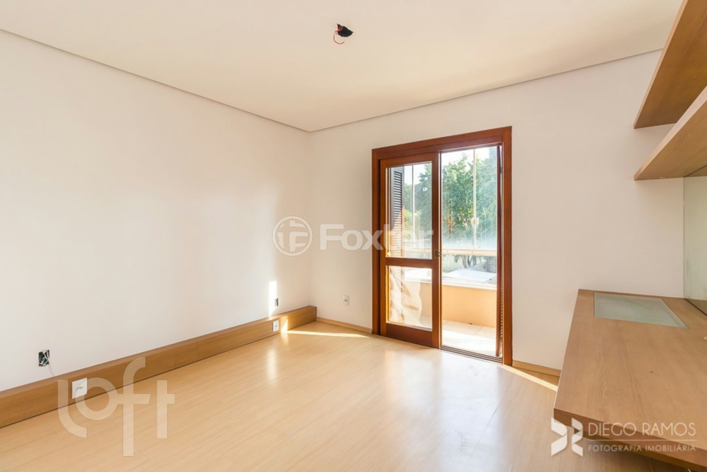 Casa à venda com 5 quartos, 323m² - Foto 26