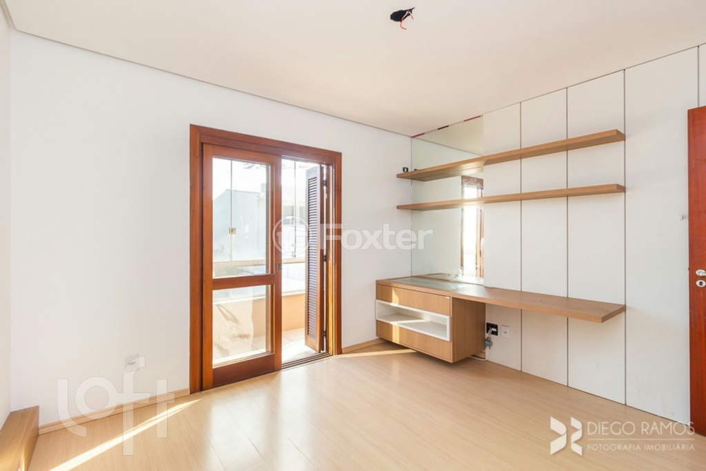 Casa à venda com 5 quartos, 323m² - Foto 27