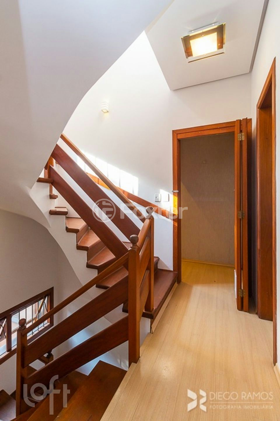 Casa à venda com 5 quartos, 323m² - Foto 10