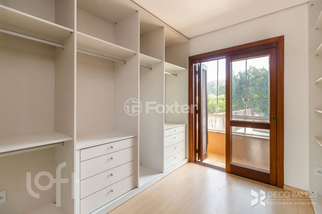 Casa à venda com 5 quartos, 323m² - Foto 30