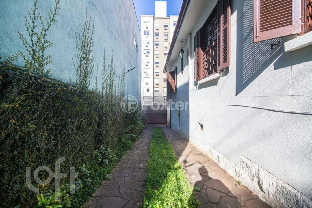 Casa à venda com 3 quartos, 250m² - Foto 6