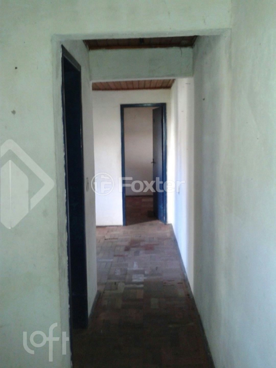 Casa à venda com 2 quartos, 57m² - Foto 9