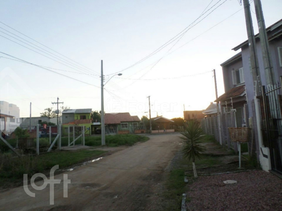 Casa à venda com 2 quartos, 70m² - Foto 26