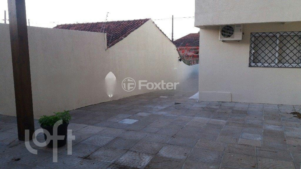 Casa à venda com 3 quartos, 150m² - Foto 4
