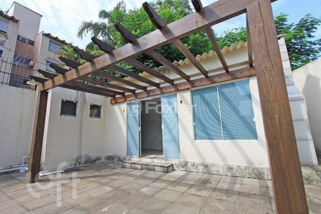 Casa à venda com 3 quartos, 150m² - Foto 5