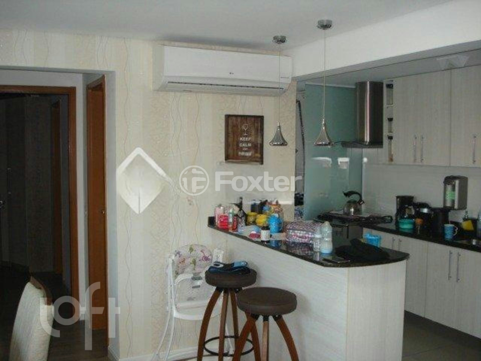 Apartamento à venda com 2 quartos, 65m² - Foto 4
